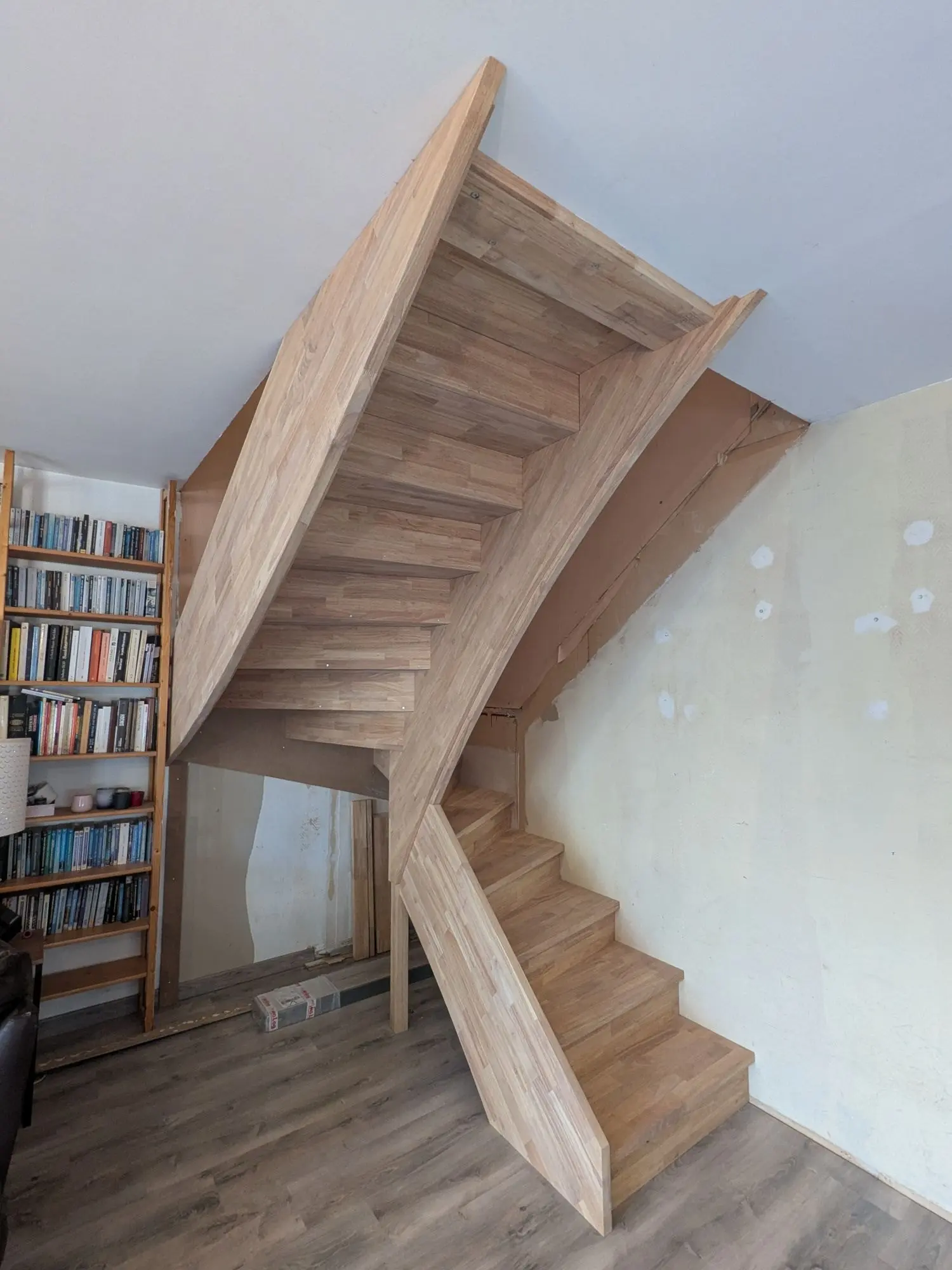 Escaliers sur mesure & garde-corps — vue 14